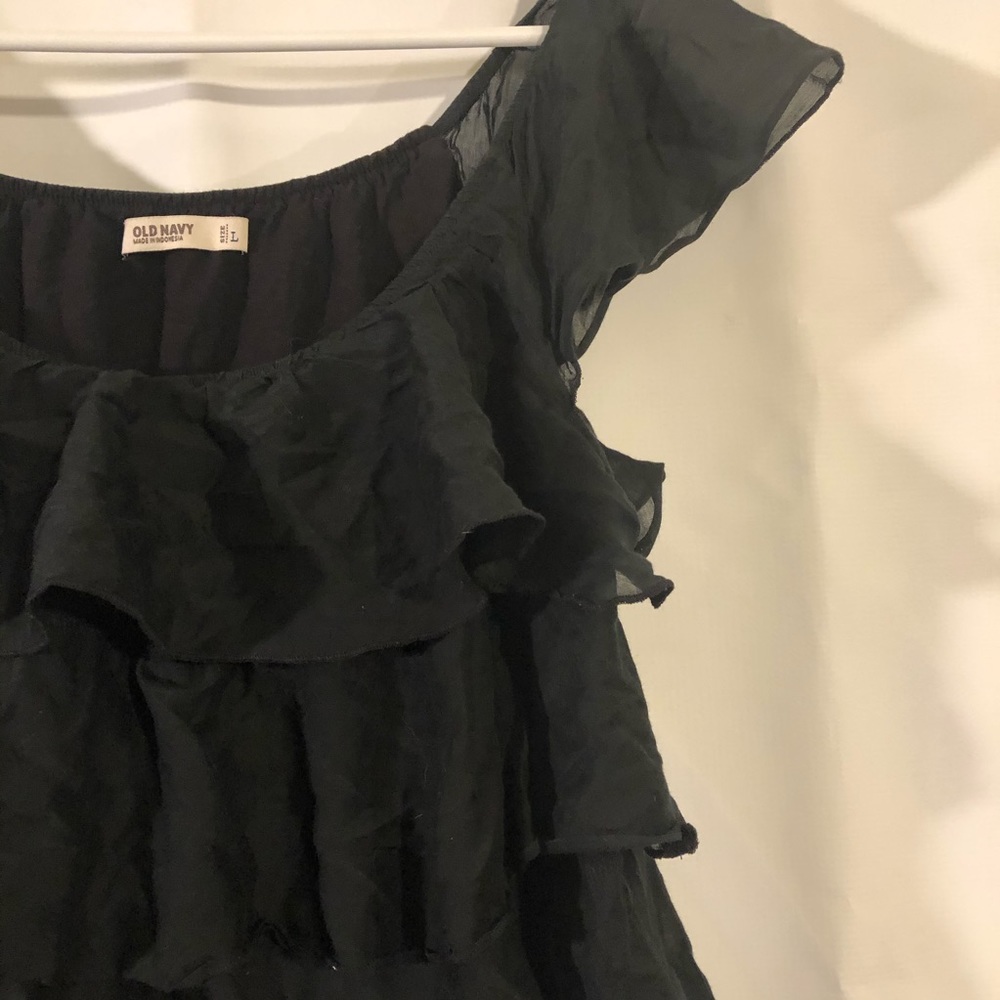 🌈💜Old Navy Ruffle Top SIze Large - Picture 2 of 5